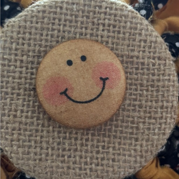 Handmade Farmhouse Scarecrow Flower Arrangement Hilde Hazel Decorative Accent - Picture 11 of 12